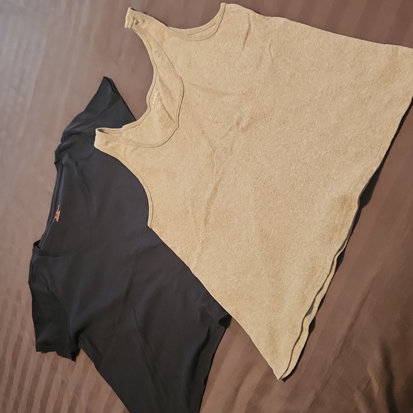 Lot of eight Ladies tanks and Tshirt - Picture 9 of 12